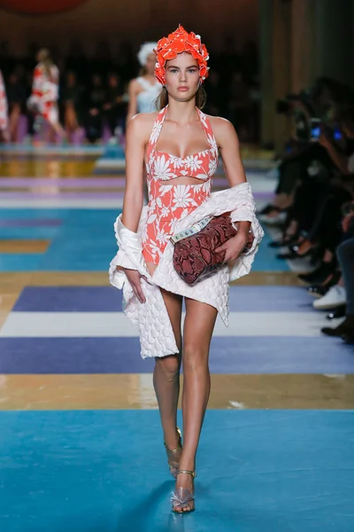 Look 44
